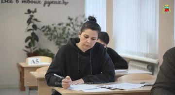 Во Владикавказе прошла Всероссийская акция "День сдачи ЕГЭ родителями"