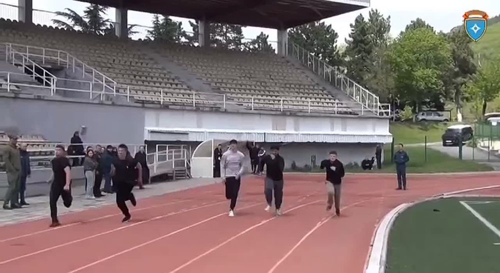 Абитуриенты из Южной Осетии сдали нормативы для поступления в вузы МЧС России