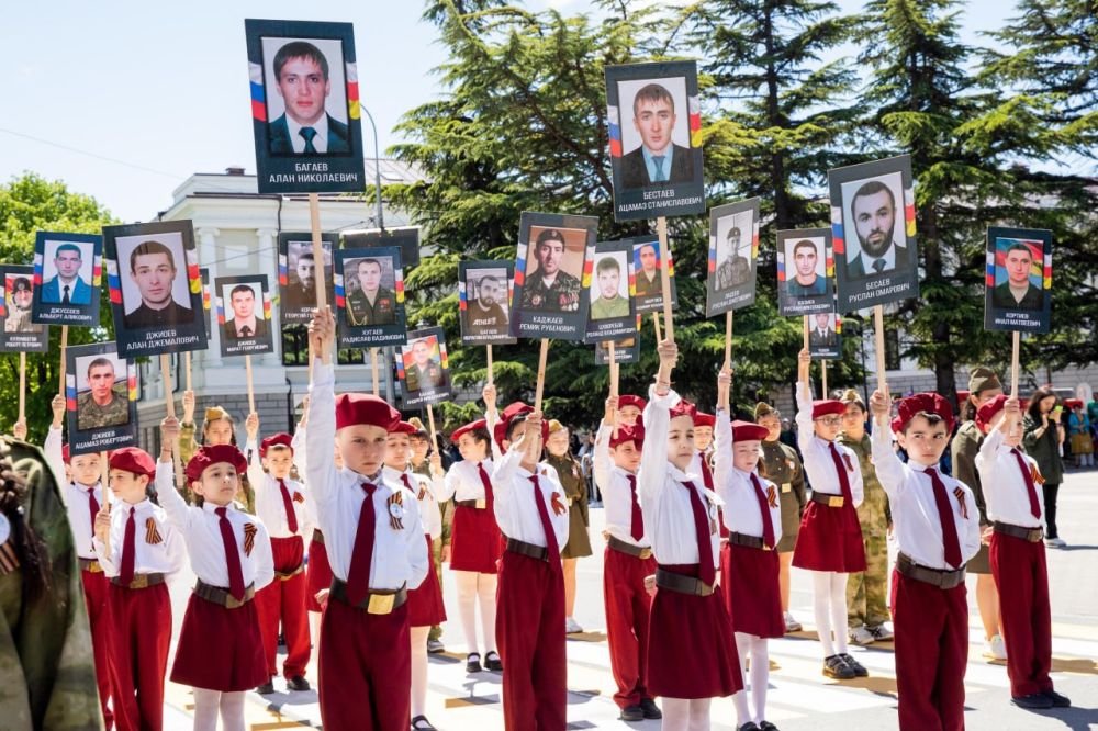 В "Бессмертном полку" в Цхинвале пронесут фотографии участников Отечественной войны в Южной Осетии 1989-2008 годов и погибших в СВО бойцов
