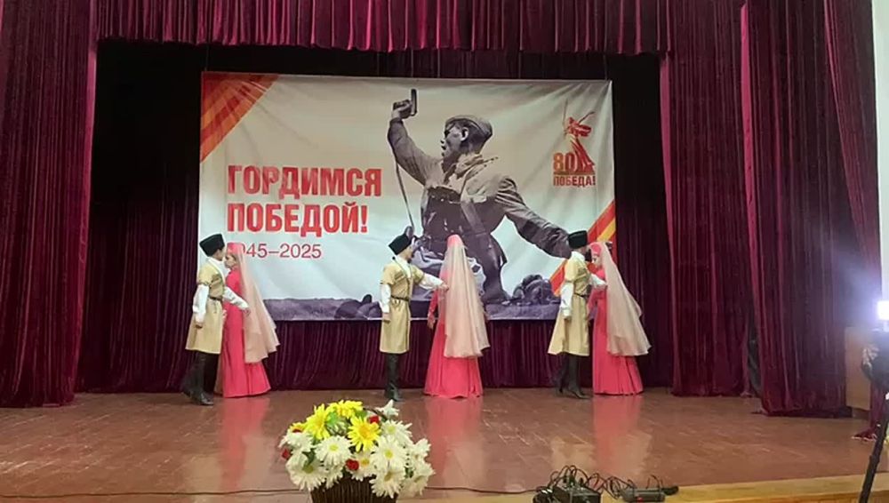 Церемония награждения победителей спортивных турниров в Знаурском районе, посвященных 80-летию Победы, завершилась праздничной концертной программой