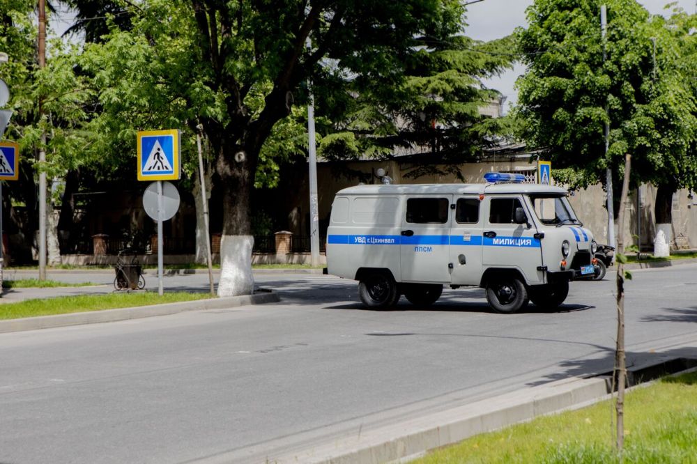 В центре Цхинвала ограничили движение