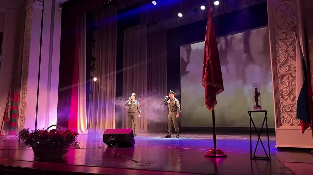 В Госдрамтеатре в Цхинвале прошел праздничный концерт, посвященный празднованию 80-летия Победы в ВОВ