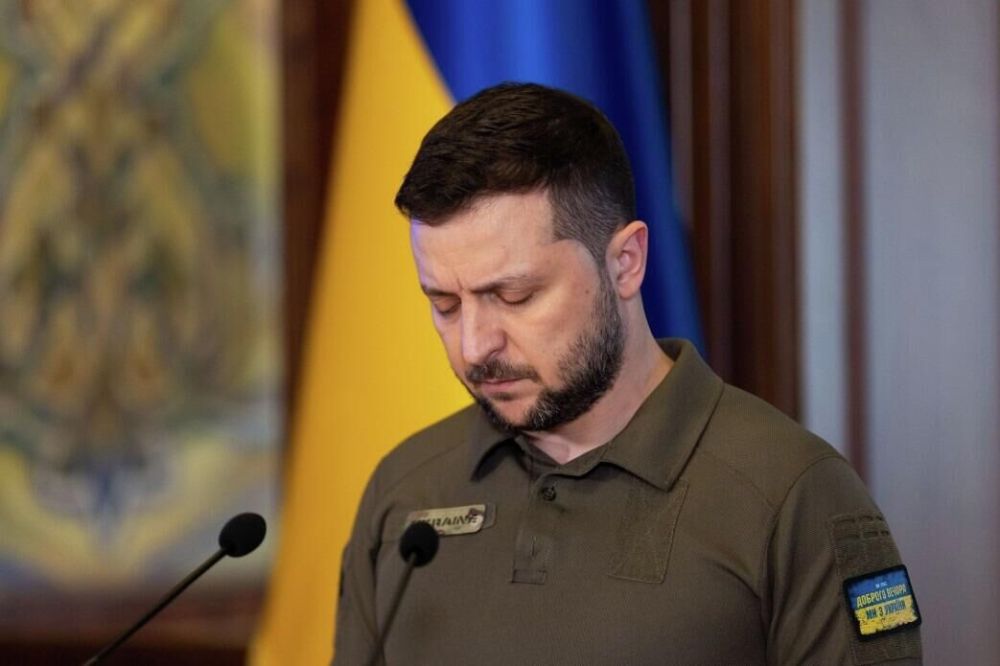 Зеленский отверг перемирие ко Дню Победы и пригрозил зарубежным гостям Москвы