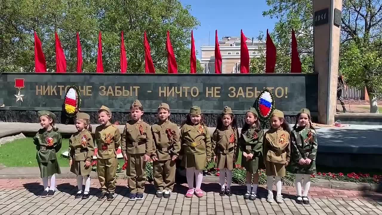 Воспитывать маленьких патриотов: детский сад №20 подготовил ко Дню Победы трогательное мероприятие