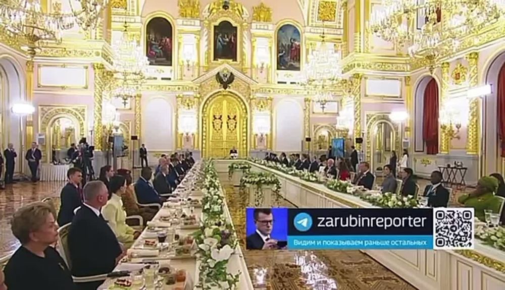 Лидеры иностранных государств собрались в Кремле на обед от имени Президента