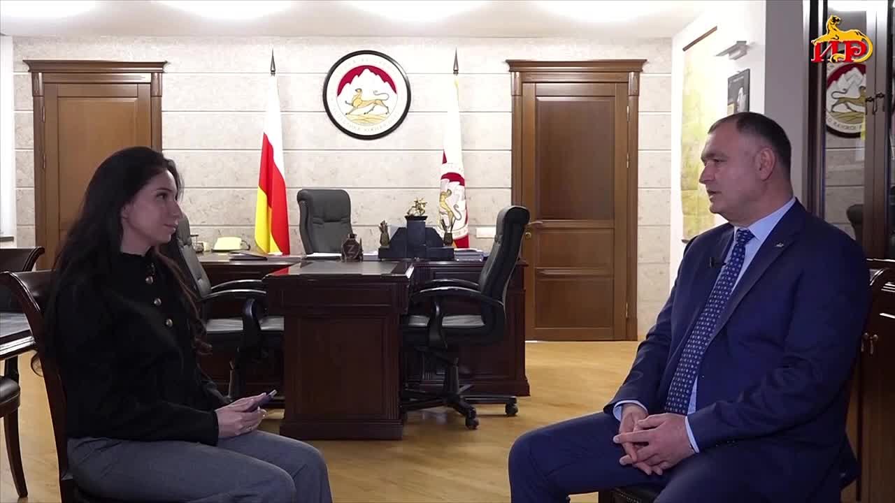 Алан Гаглоев пригласил Владимира Путина посетить Южную Осетию
