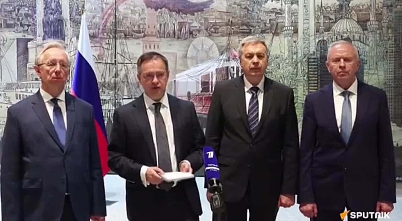 Россия и Украина договорились детально прописать свои предложения по установлению прекращения огня - Мединский