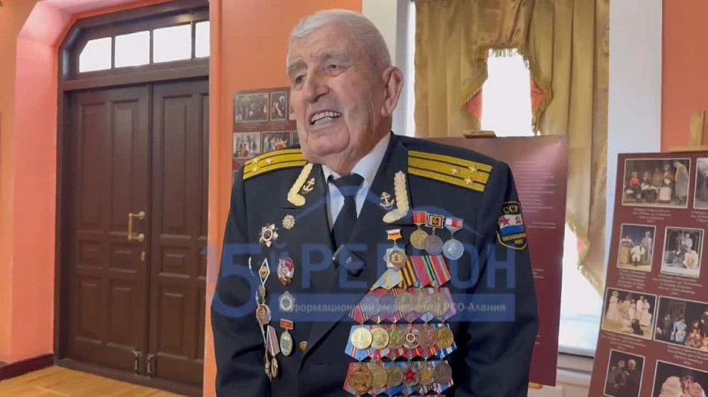 Ветеран ВОВ Александр Пагаев отмечает сегодня свой столетний юбилей