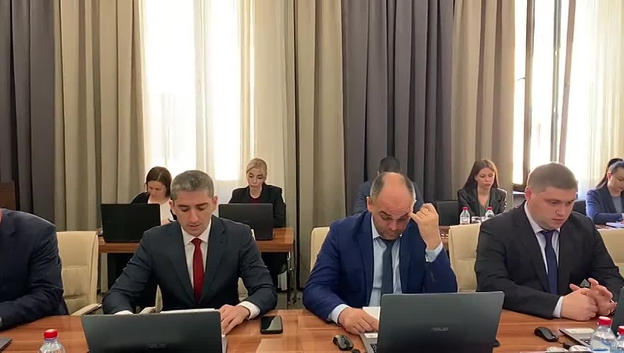 Правительство Южной Осетии поддержало отчет об исполнении государственного бюджета за первый квартал 2025 года и направило документ на рассмотрение парламента Республики