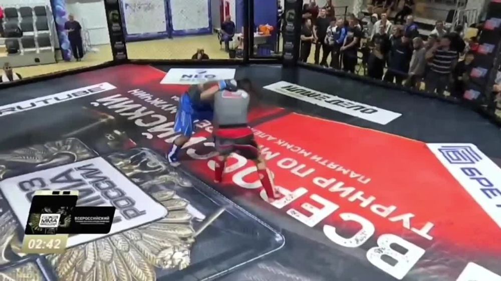 Олег Парастаев стал серебряным призером всероссийских соревнований по ММА