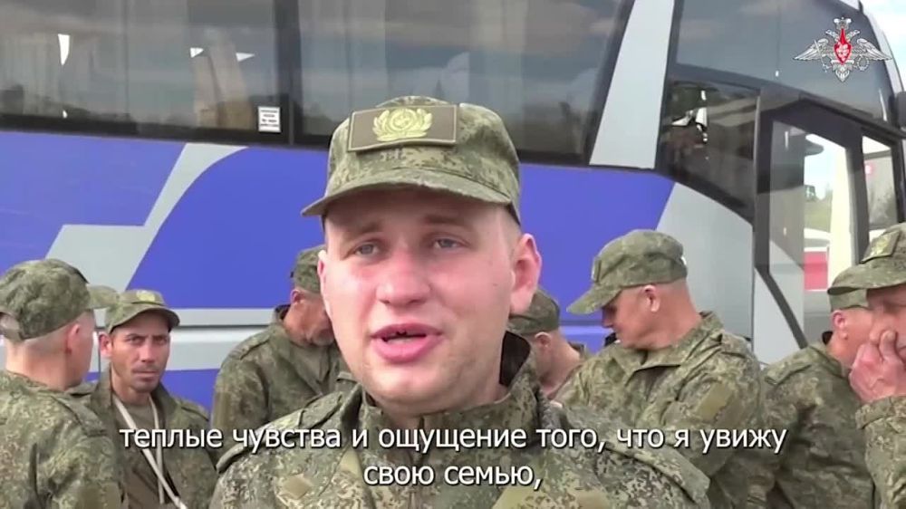 Минобороны РФ: 270 военных и 120 гражданских лиц вернулись в Россию в рамках обмена, о котором Москва и Киев договорились в Стамбуле