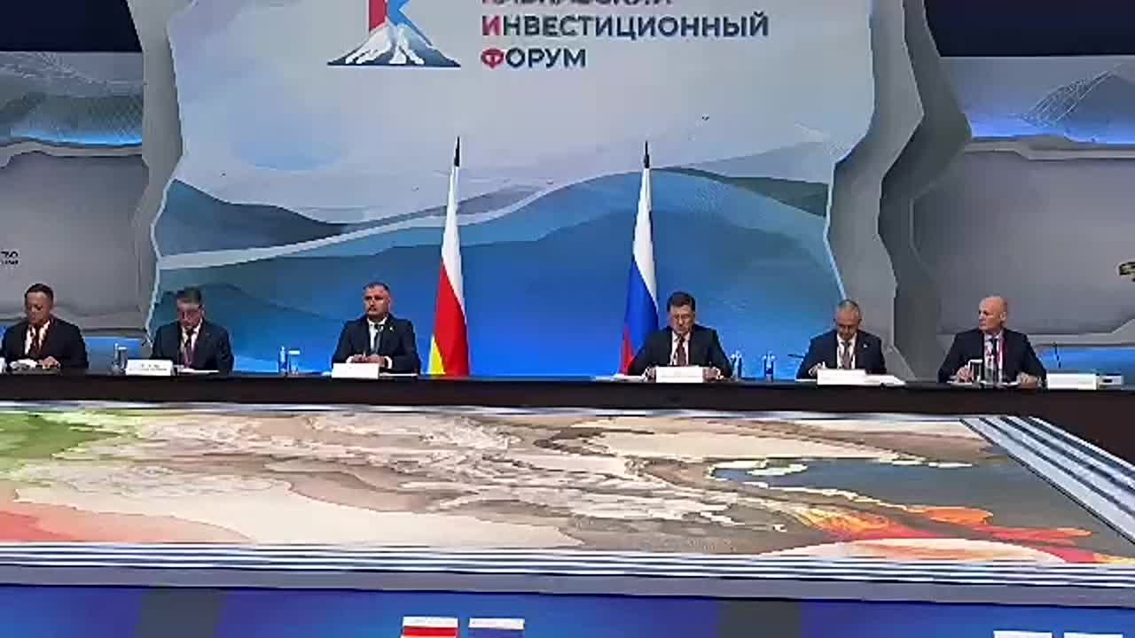 Вице-премьер РФ высоко оценил достижения Южной Осетии за 16 лет независимости