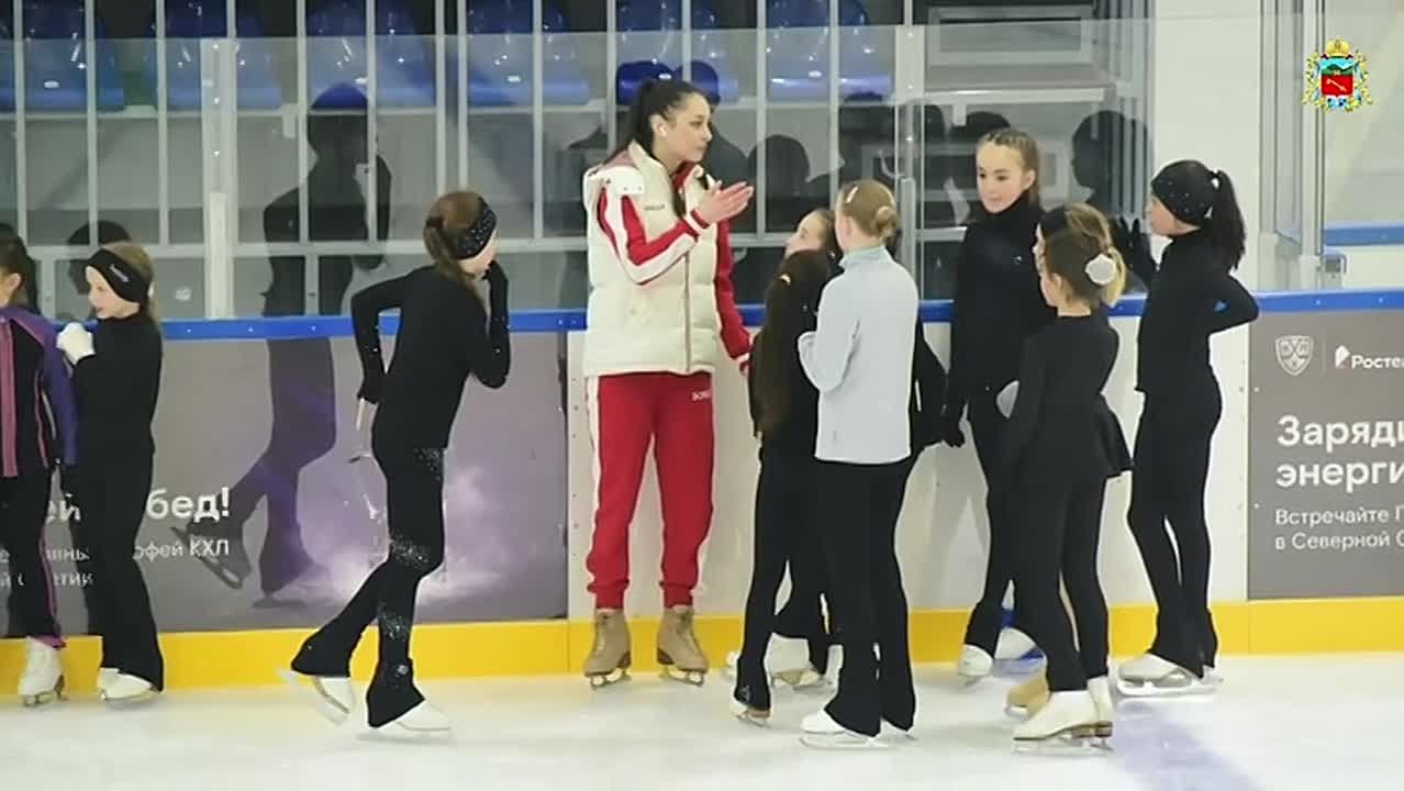 Во Владикавказе осетинскую фигуристку Елизавету Шанаеву наградили благодарностью