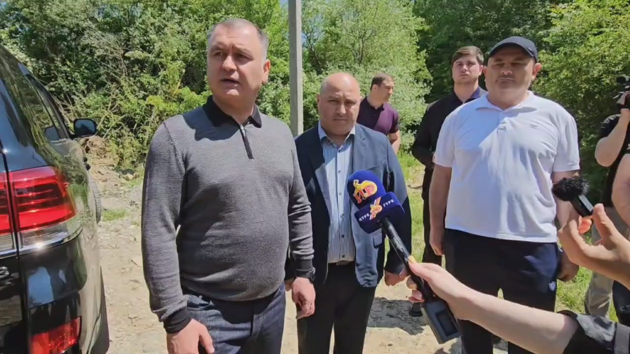 Президент Южной Осетии Алан Гаглоев высоко оценил усилия администрации Знаурского района по обеспечению водоснабжения жителей села Бекмар
