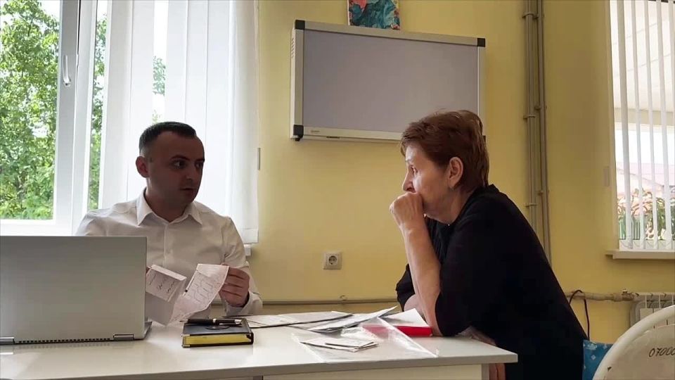 Специалисты ФГБУ "Национальный медицинский исследовательский центр сердечно-сосудистой хирургии им. А.Н. Бакулева" Минздрава России с раннего утра приступили к консультативному приему пациентов с врожденными и приобретенными..
