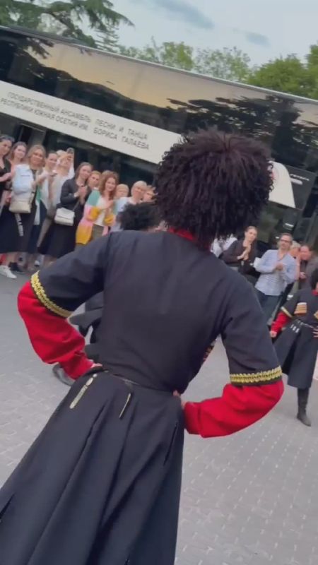 Легендарная "Берёзка" впервые в Южной Осетии