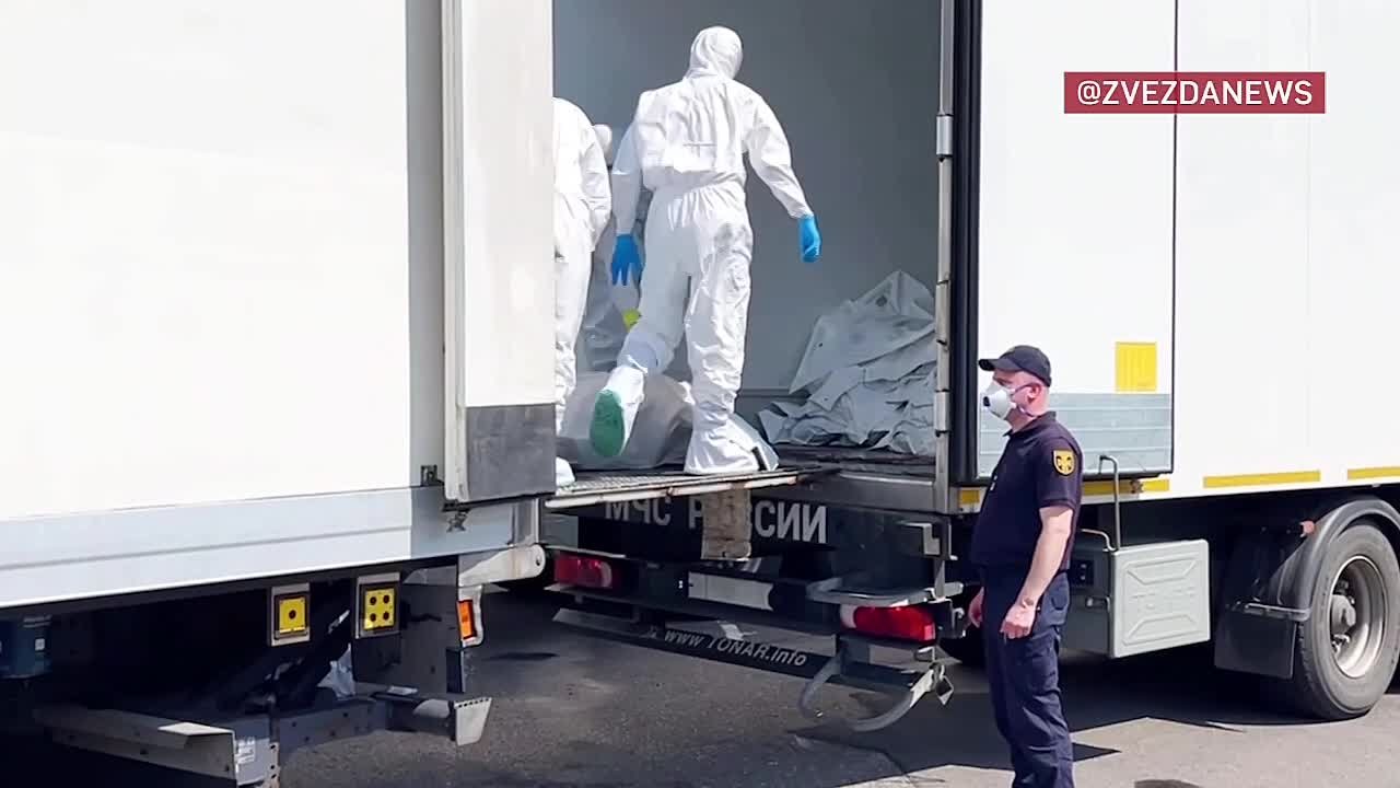 Россия завершила передачу Украине 6060 тел погибших офицеров и солдат ВСУ, о которой договорились в Стамбуле, сообщил Мединский