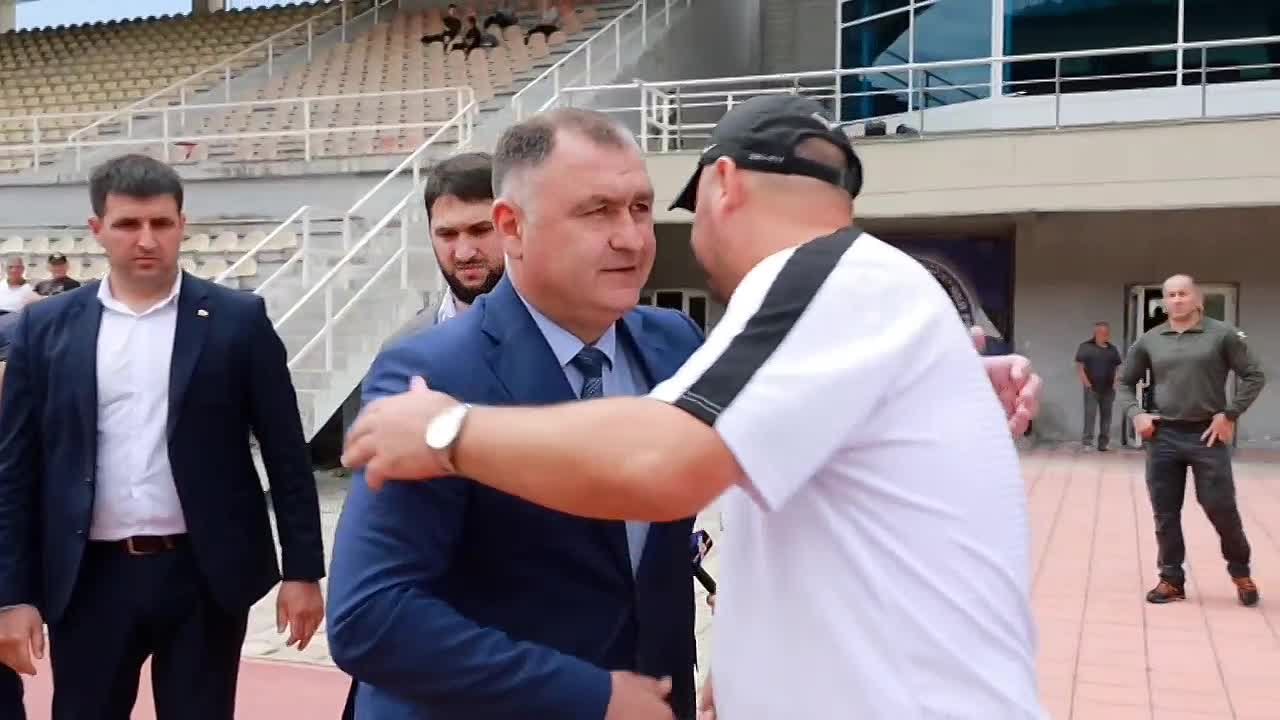 Алан Гаглоев поздравил футбольную команду «Барсаланы» с победой на Кубке России
