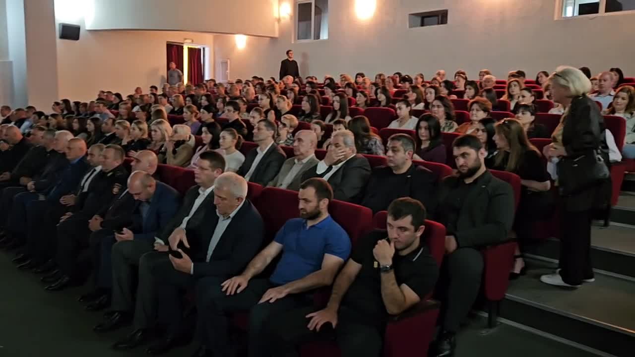 В Цхинвале проходит памятное мероприятие, посвященное 105-й годовщине геноцида осетинского народа