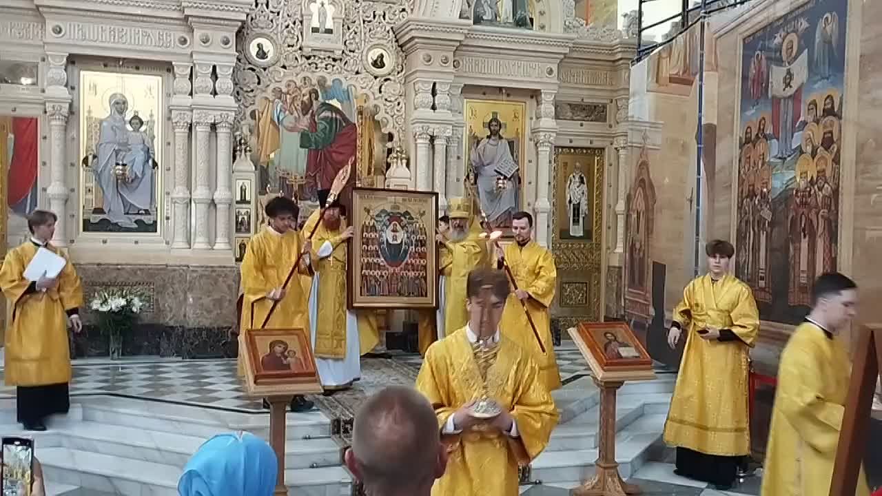 1 В Приморье освятили икону «Собор покровителей воинства российского»