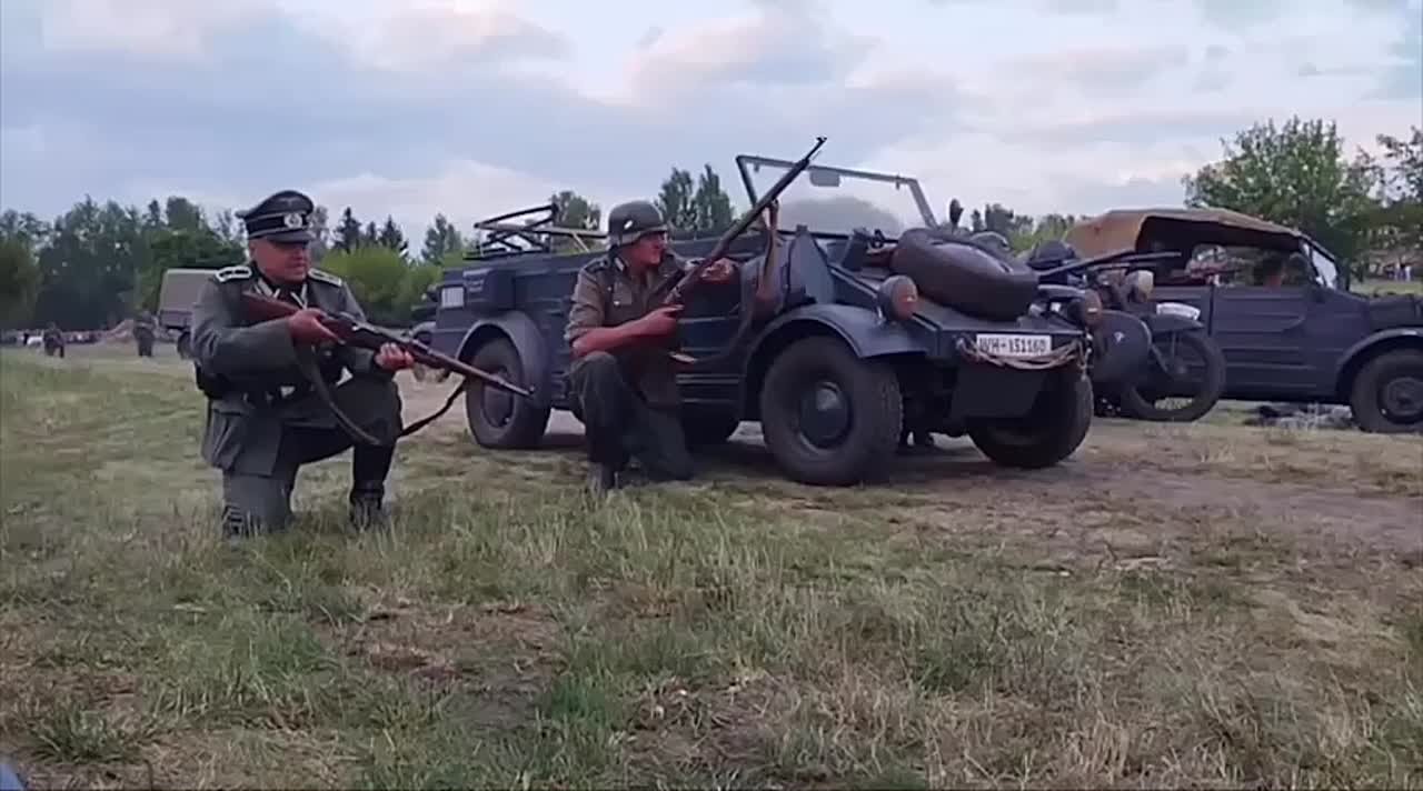 В Брестской крепости прошла военно-историческая реконструкция начала Великой Отечественной войны, сообщает @Sputnikby