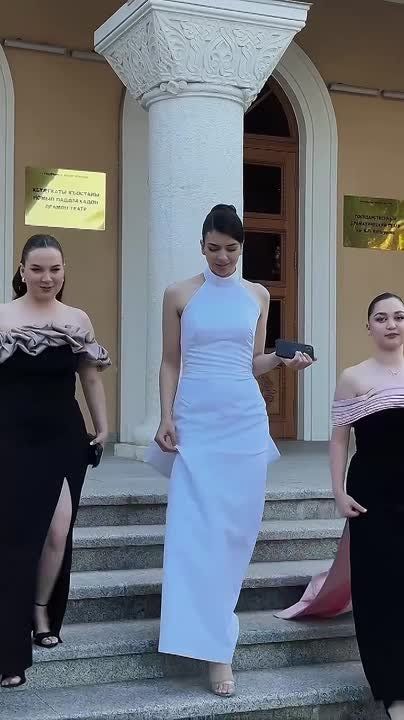 Голливуд отдыхает: во что одеты выпускники Южной Осетии 2025