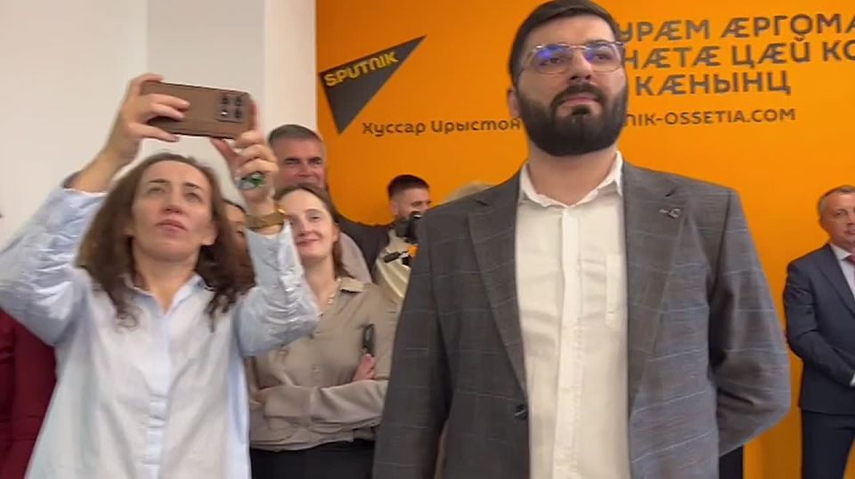 В @SputnikOssetia проходит торжественный прием в честь 10-летия агентства