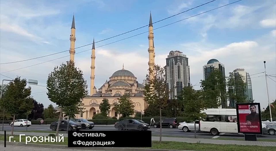 Яркие достижения: Ансамбль "Симд" и Госдрамтеатр завершили сезон на высоте