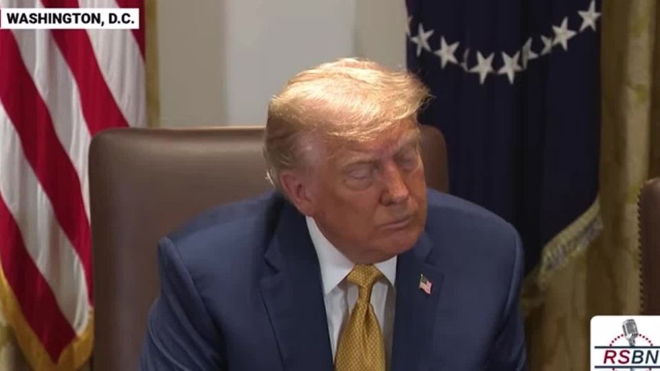 Трамп хочет устроить "маленький сюрприз"