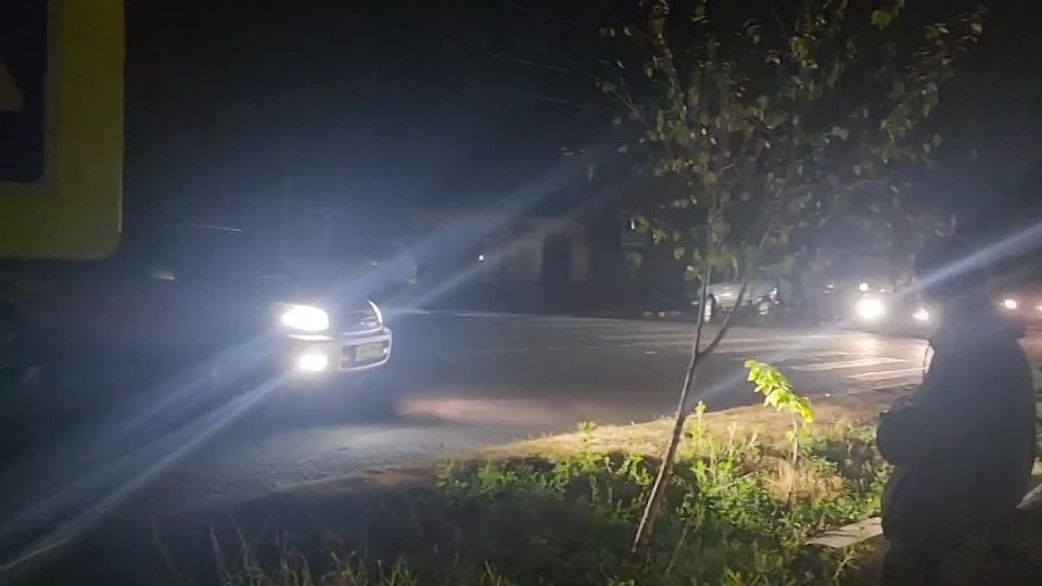 Зону оцепления дороги из-за утечки газа на АЗС расширили до перекрёстка улиц Джатиева и 8 Июня