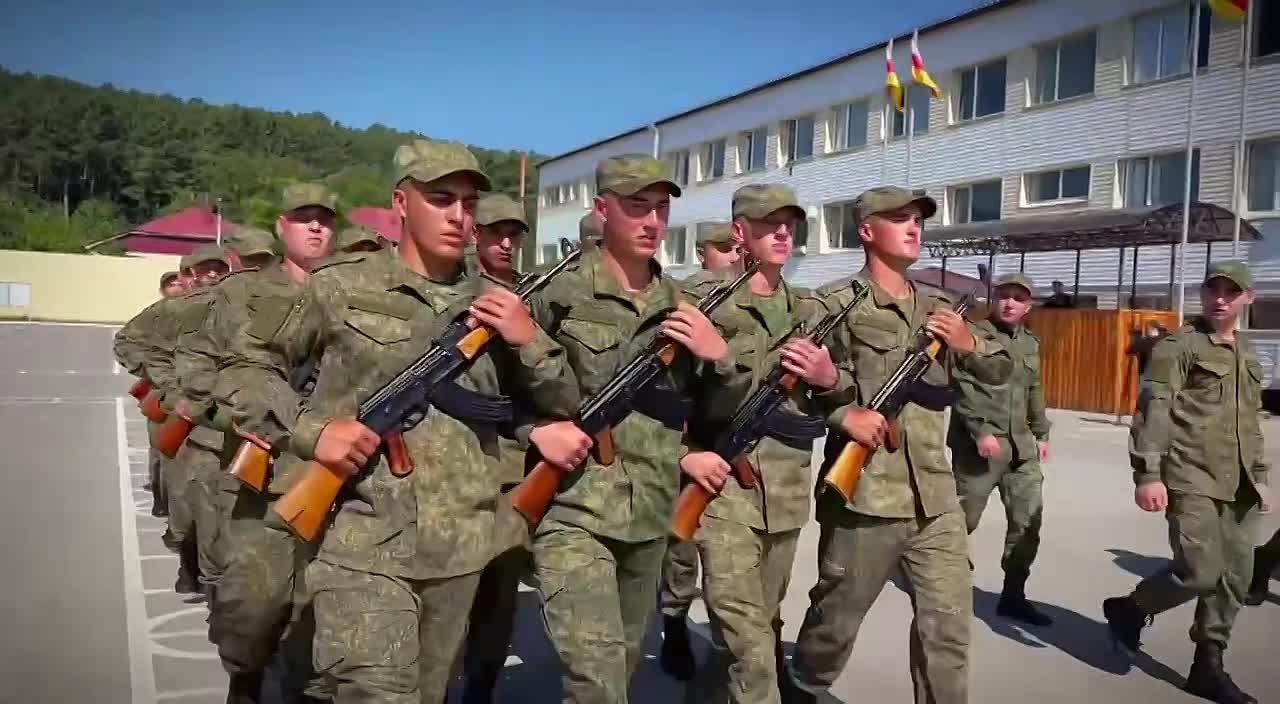 Новобранцы присягнули на верность Родине, как проходило торжественное мероприятие смотрите в нашем видео