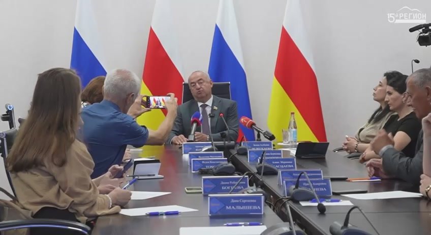 Председатель парламента республики Таймураз Тускаев подвел итоги работы законодательного органа власти за первое полугодие