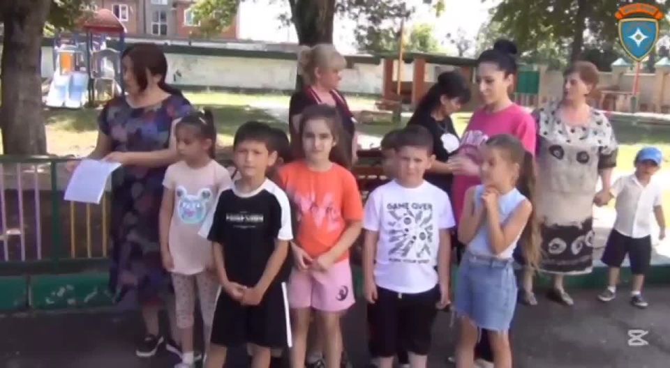 Специалисты МЧС Южной Осетии провели эвакуационные учения на случай ЧС в ДОУ №6 Цхинвала