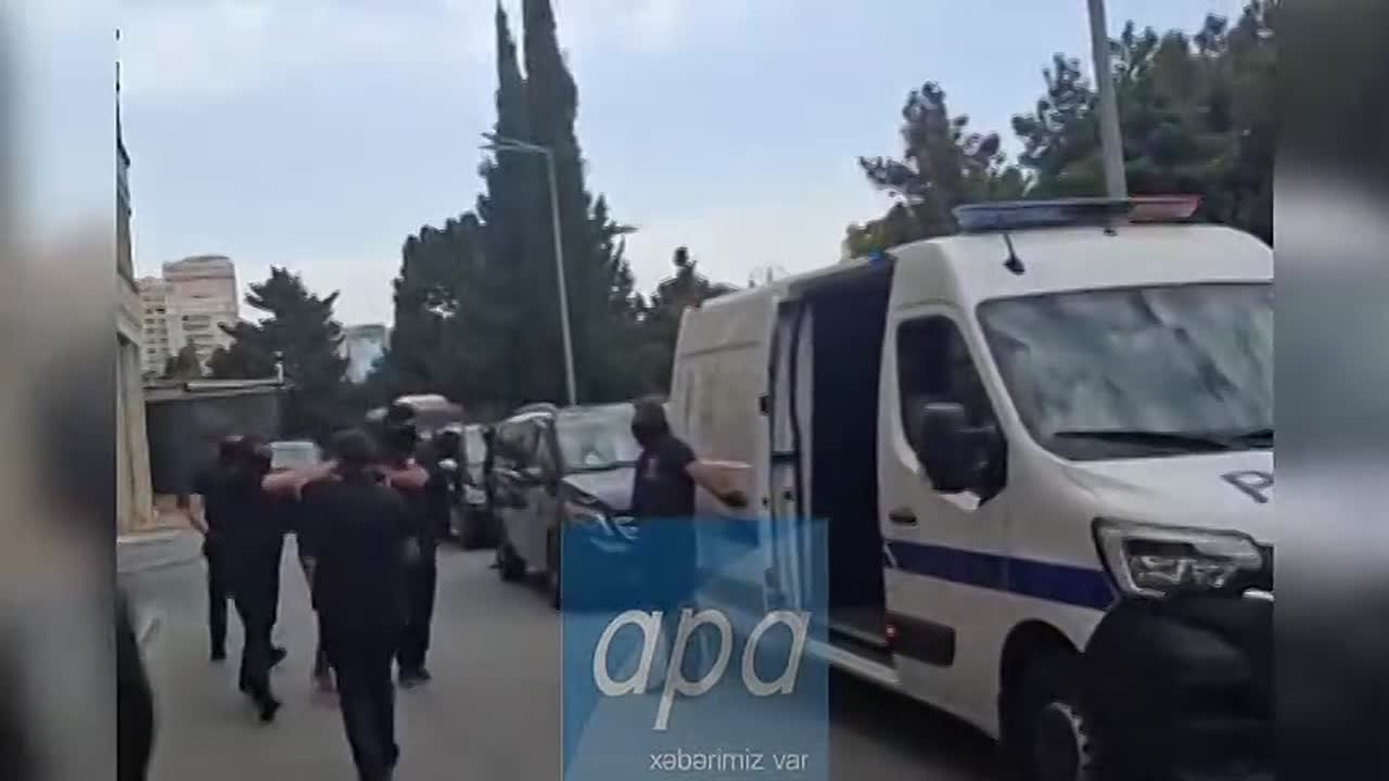 Освобождение Баку задержанных россиян стало бы значимым шагом к нормализации отношений России и Азербайджана, заявила Захарова