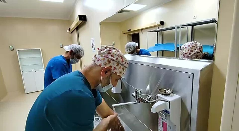Более 30 пациентов в Южной Осетии получили помощь от российского хирурга