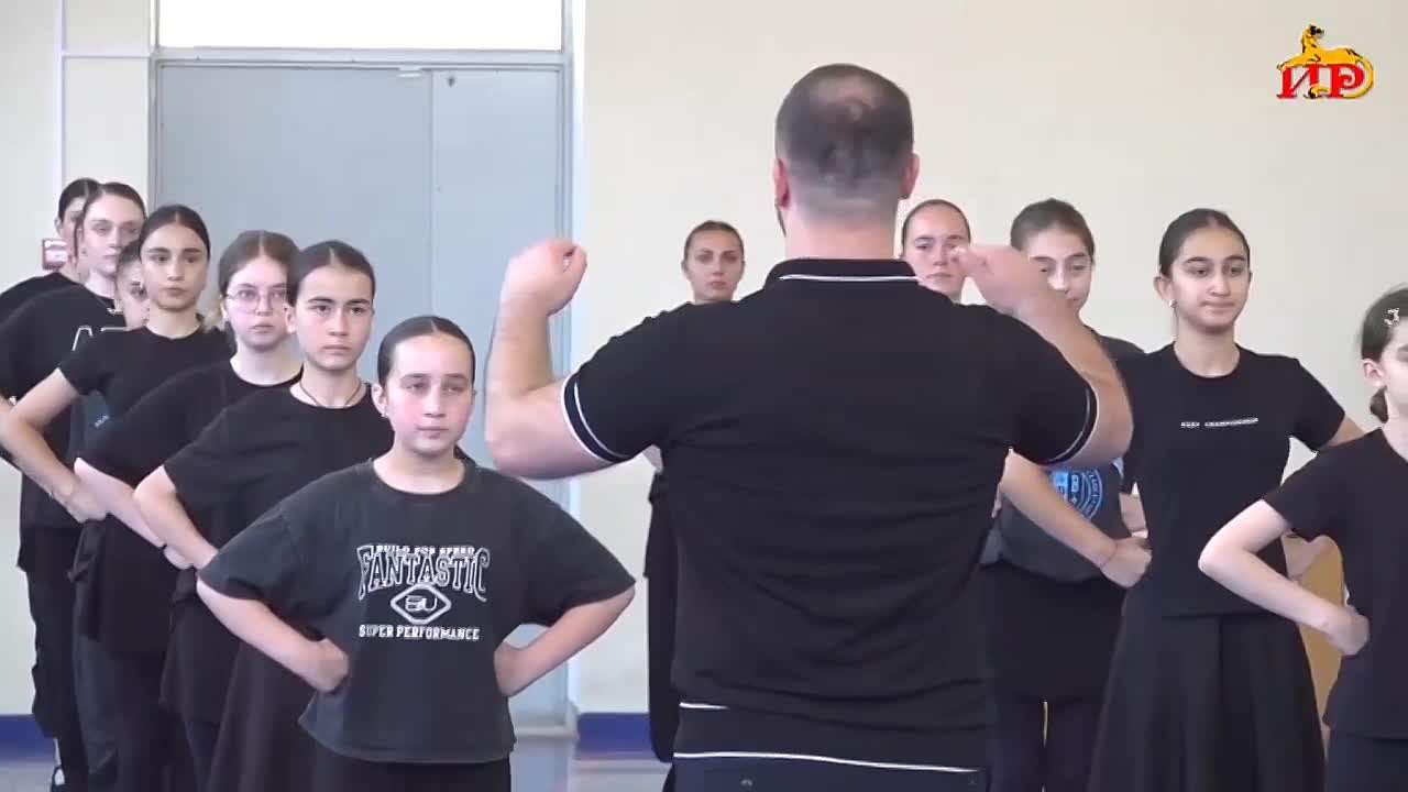 32 участника ансамбля «Сармат» примут участие в фестиваль-конкурсе в Сочи