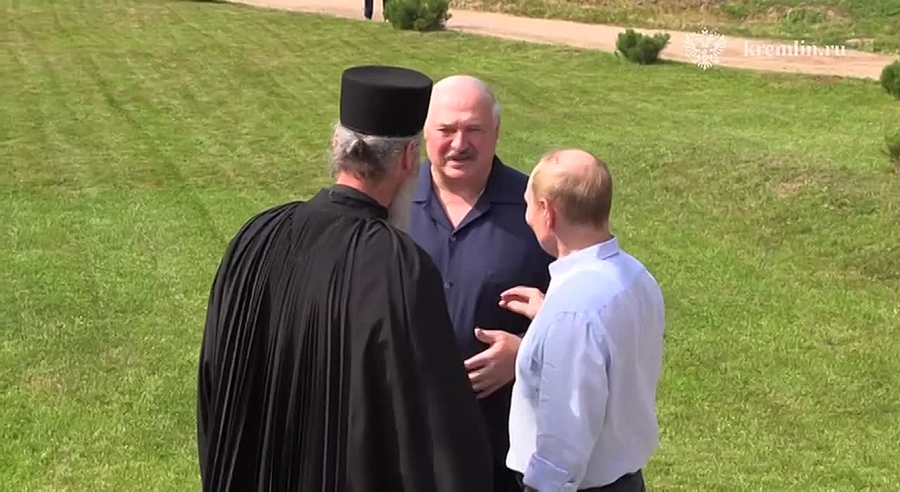 Кремль опубликовал кадры встречи Путина и Лукашенко на Валааме