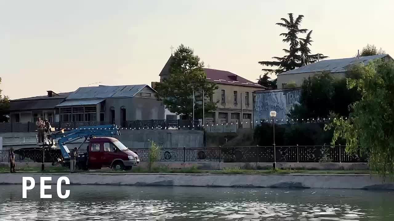 Большой парк в Цхинвале стал излюбленным местом отдыха молодёжи и всех, кто любит активный образ жизни