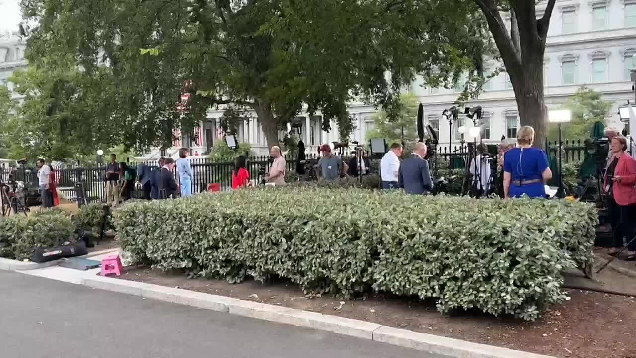 Обстановка у Белого дома, где пройдет встреча европейских лидеров, Трампа и Зеленского