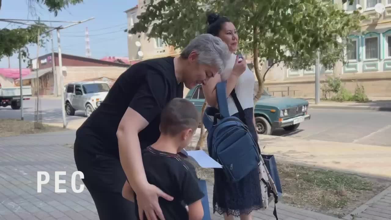 Партия «Ныхас» провела в Цхинвале ежегодную акцию «Собери ребенка в школу» 