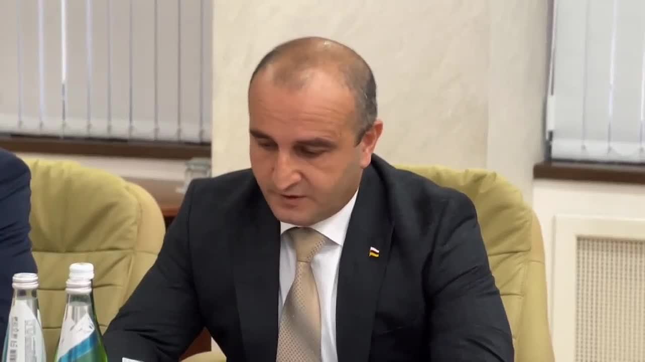 Генпрокурор Южной Осетии рассказал президенту о работе надзорного ведомства за первое полугодие 2025 года