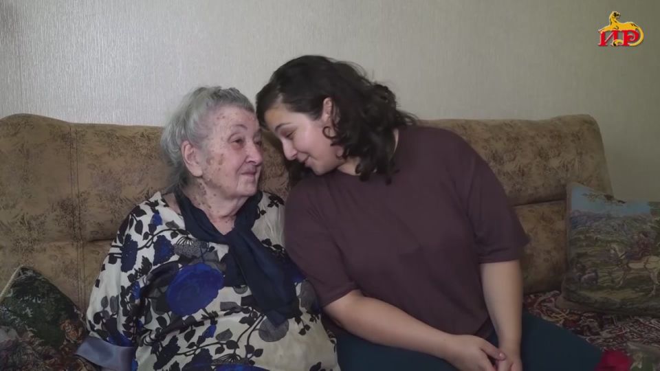 Свое 95-летие отмечает Абаева Зара Владимировна - научный сотрудник отдела истории осетинской литературы Югоосетинского научно – исследовательского института им. Захария Ванеева, депутат парламента первого созыва..