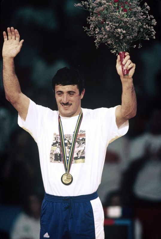 Арсену Фадзаеву - 63: история лучшего борца XX века