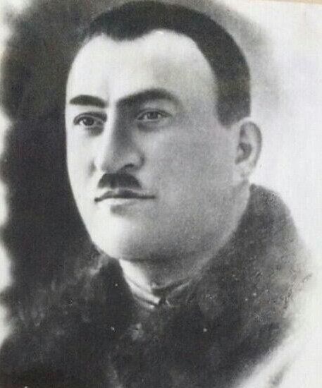 В городе Квайса Кударского ущелья Южной Осетии обновят бюст герою Гражданской войны, полному кавалеру Георгиевского креста Доментию Хугаеву