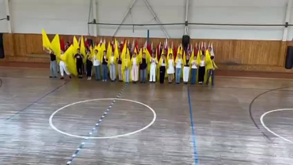 Ежедневные репетиции ко Дню Государственного флага: хореографическая школа студия при Министерстве культуры готовит театрализоованное представление к одному из главных праздников Республики Южная Осетия