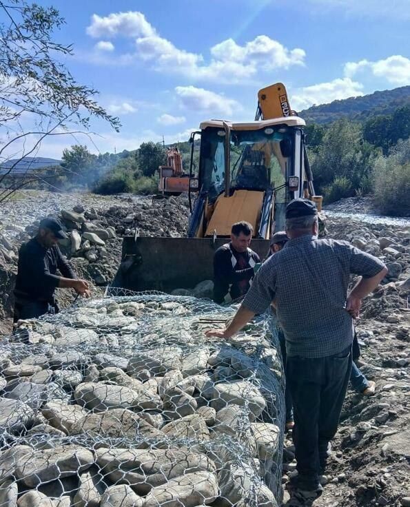 В Ленингорском районе Южной Осетии активно ведутся берегоукрепительные работы вдоль реки Ксан