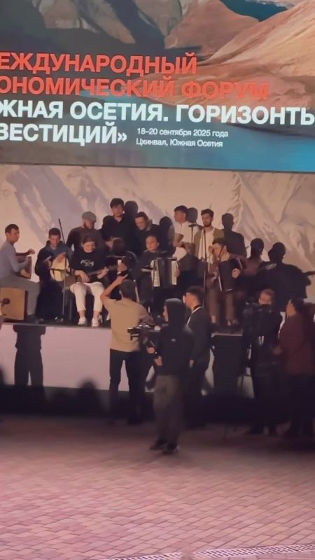 Прямо сейчас на территории Дворца спорта «Олимп» «Ирон хьазт»