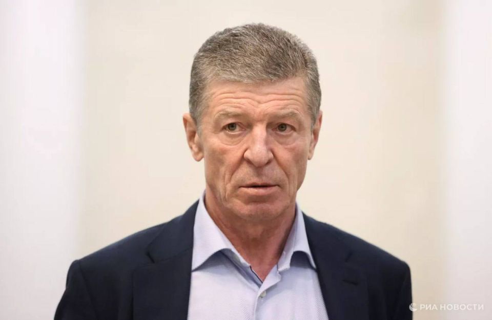 Дмитрий Козак подал в отставку с поста замруководителя администрации президента по собственному желанию, сообщил Песков