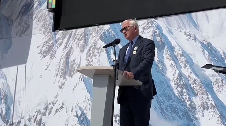 «Я уверен, что этот форум не просто мероприятие приуроченное к юбилею, а действительно серьезный шаг по возрождению экономики республики» - Президент Российского союза промышленников и предпринимателей Александр Шохин