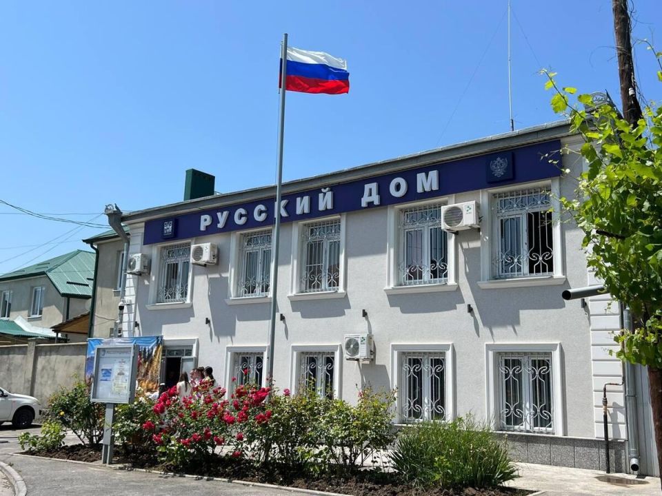 "Это не урок, а общение и передача опыта": Техов о курсах для юных журналистов в Цхинвале